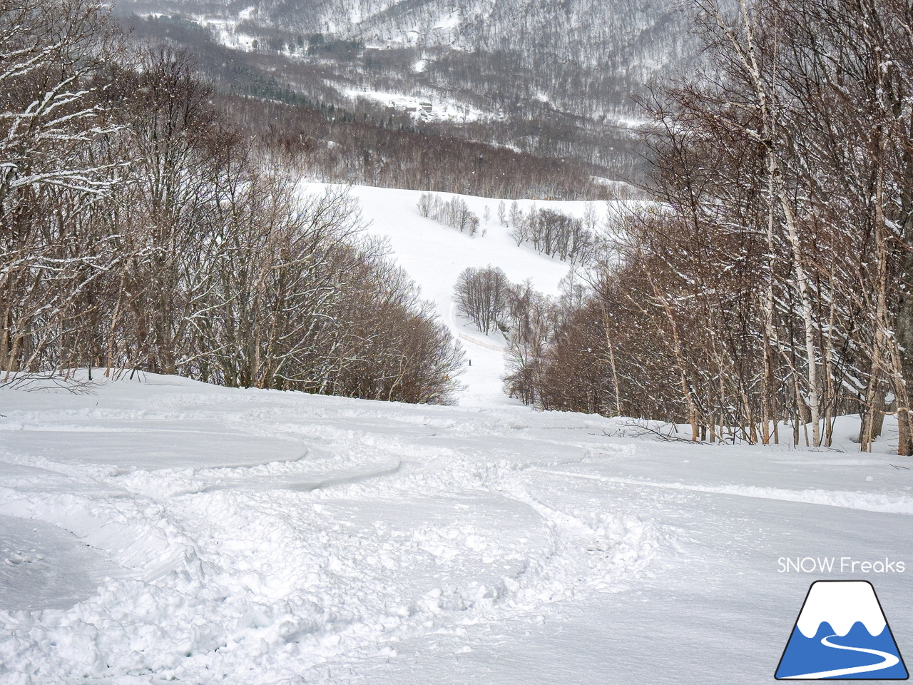 暑寒別岳スキー場｜今季のゲレンデ営業は、3月8日まで。最後の週末にもかかわらず、この残雪量は流石の暑寒別岳(^^)/